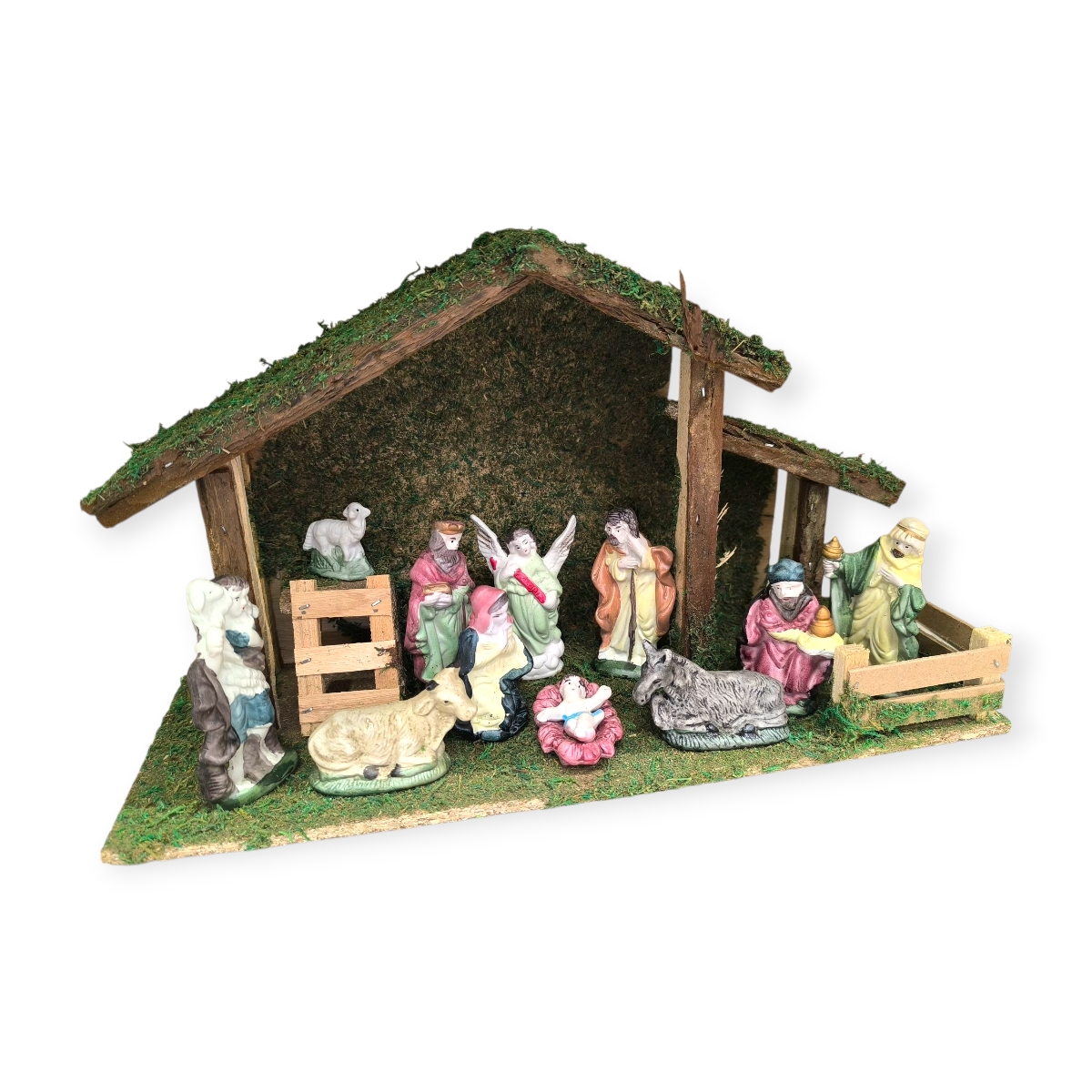 Karácsonyi betlehem jászollal 11 porcelán figurával – 39x15x23 cm