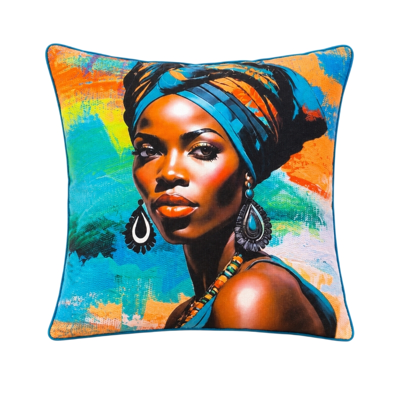Afrikai mintás dekoratív párna női portréval – 45 × 45 cm