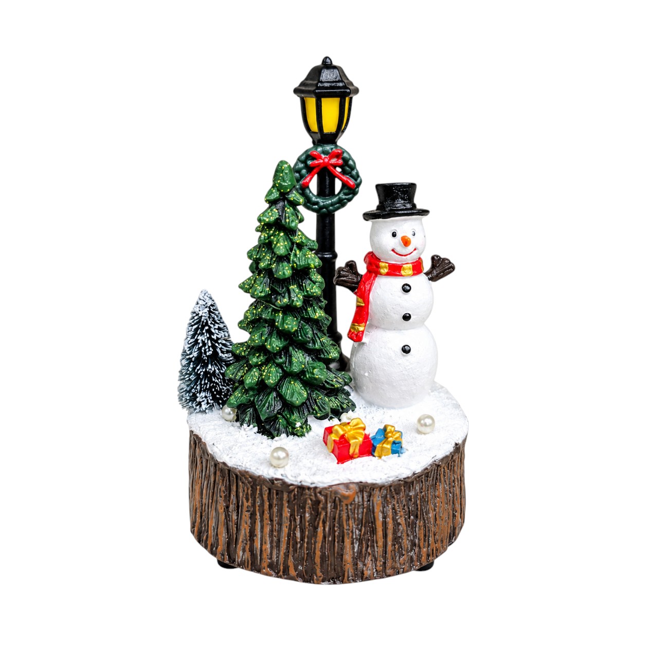 Hóemberes karácsonyi falu jelenet LED fénnyel (13 cm)